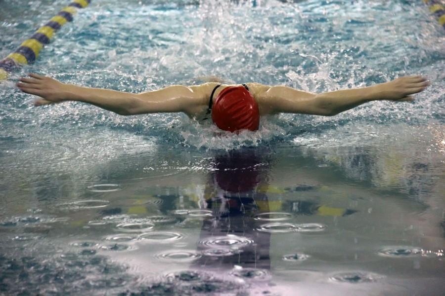 Gabby Dewson at a meet against Franklin Dec. 3.