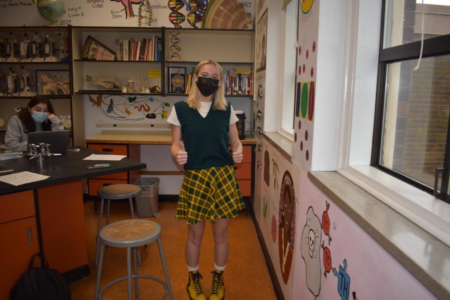 A senior Cleveland student on Green and Yellow day.