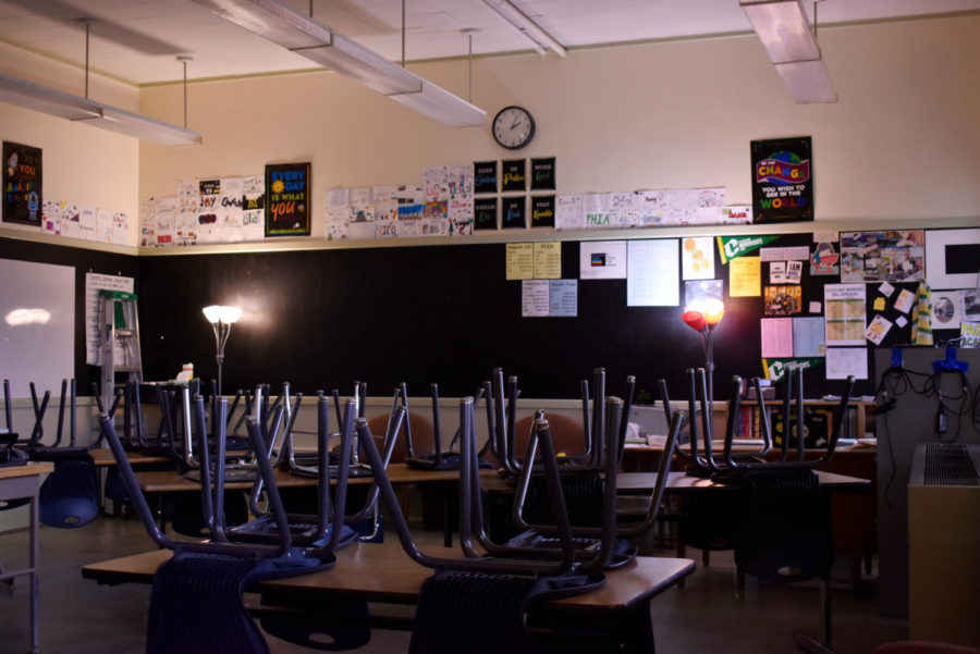 Susie Brighouses classroom with warm colored lights, giving off a cozy feeling.