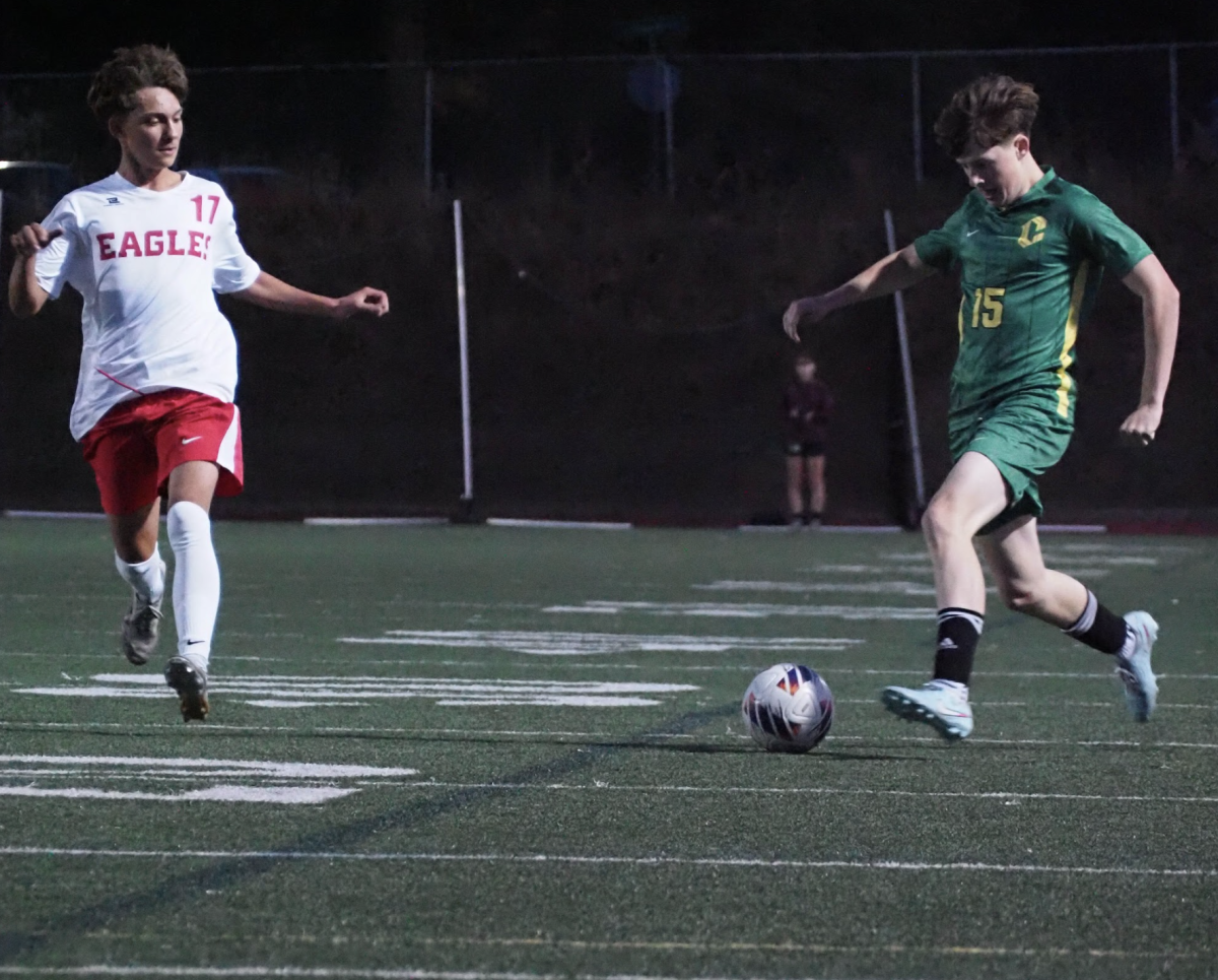 Bowie Vaughn carrying the ball vs Centennial on Oct. 18. Pan Slaven-Davis photo.