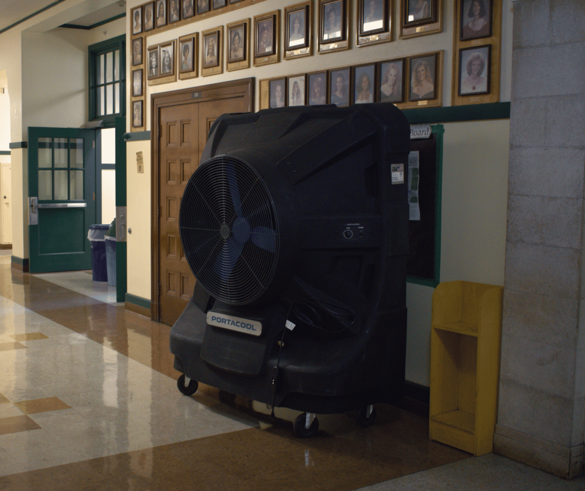 PPS stationed large fans throughout the hallways to mitigate the heat.