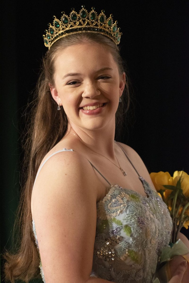 Kaitlyn Alexander is crowned.